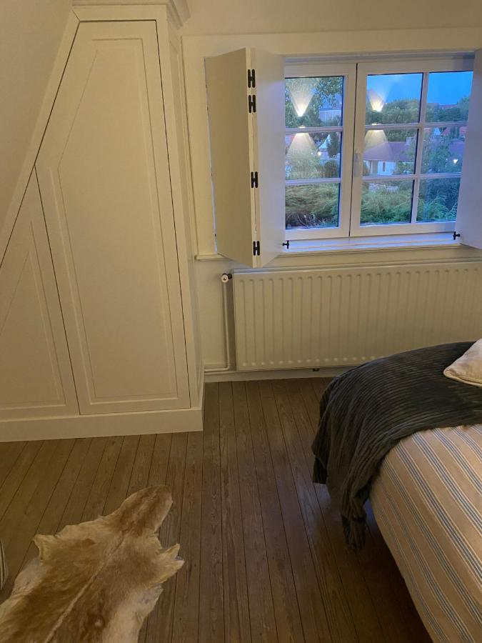Charme Villa Le Chat Botte Koksijde Exterior foto