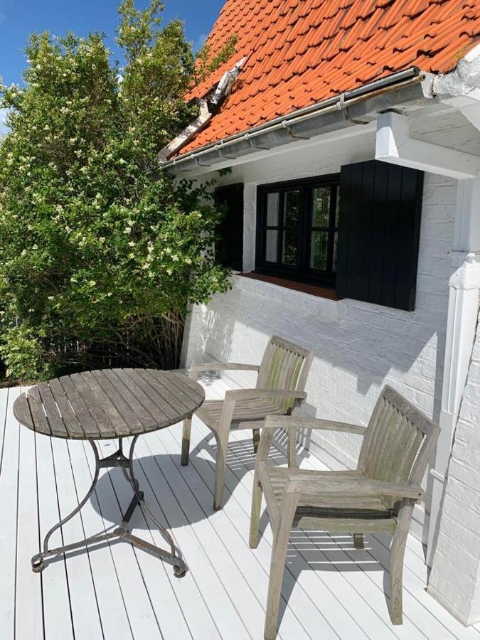 Charme Villa Le Chat Botte Koksijde Exterior foto