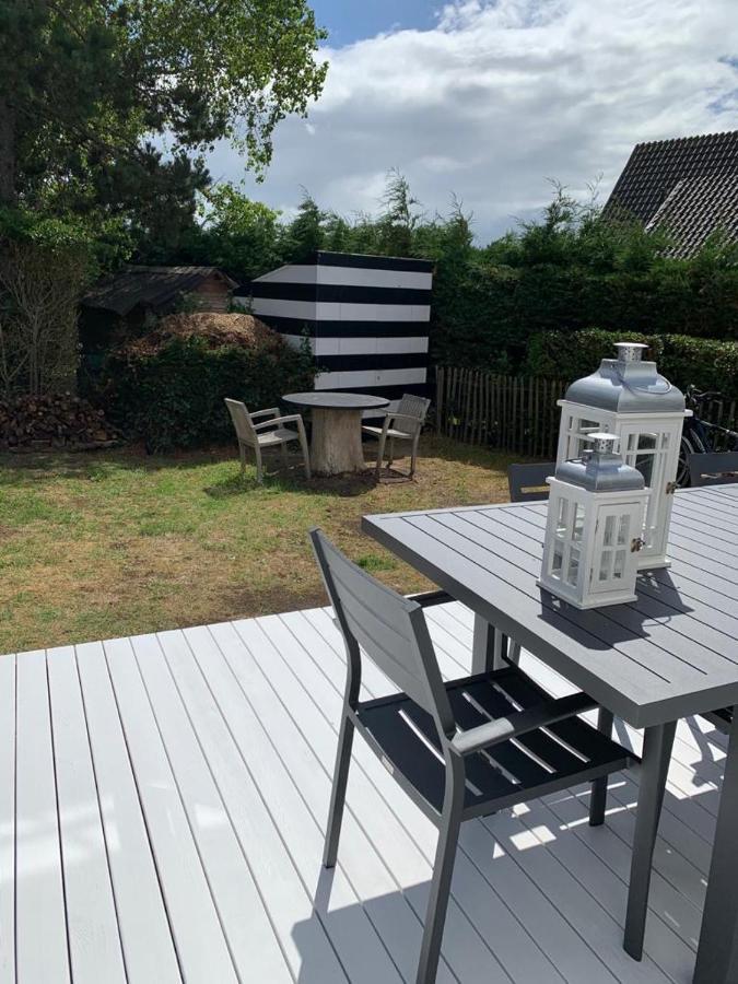 Charme Villa Le Chat Botte Koksijde Exterior foto
